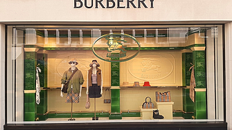 Продажбите на Burberry в Европа са засегнати от войната в Иран, докато в САЩ и Китай растат