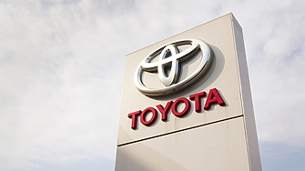 Toyota отчете почти двойно по-висока печалба благодарение на слабата йена и силните продажби на автомобили