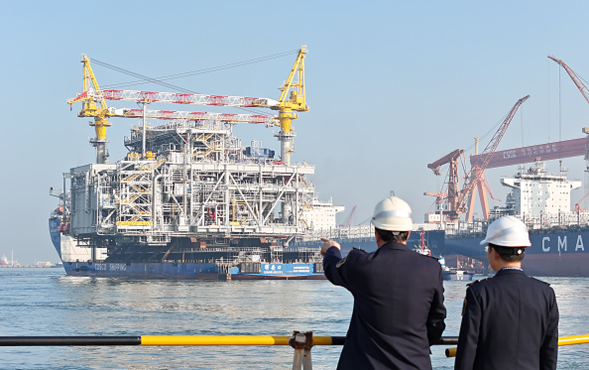 Китай увеличава производството на нефт и газ до 440 млн.  тона до 2030 г. и строи 20 000 км тръбопроводи