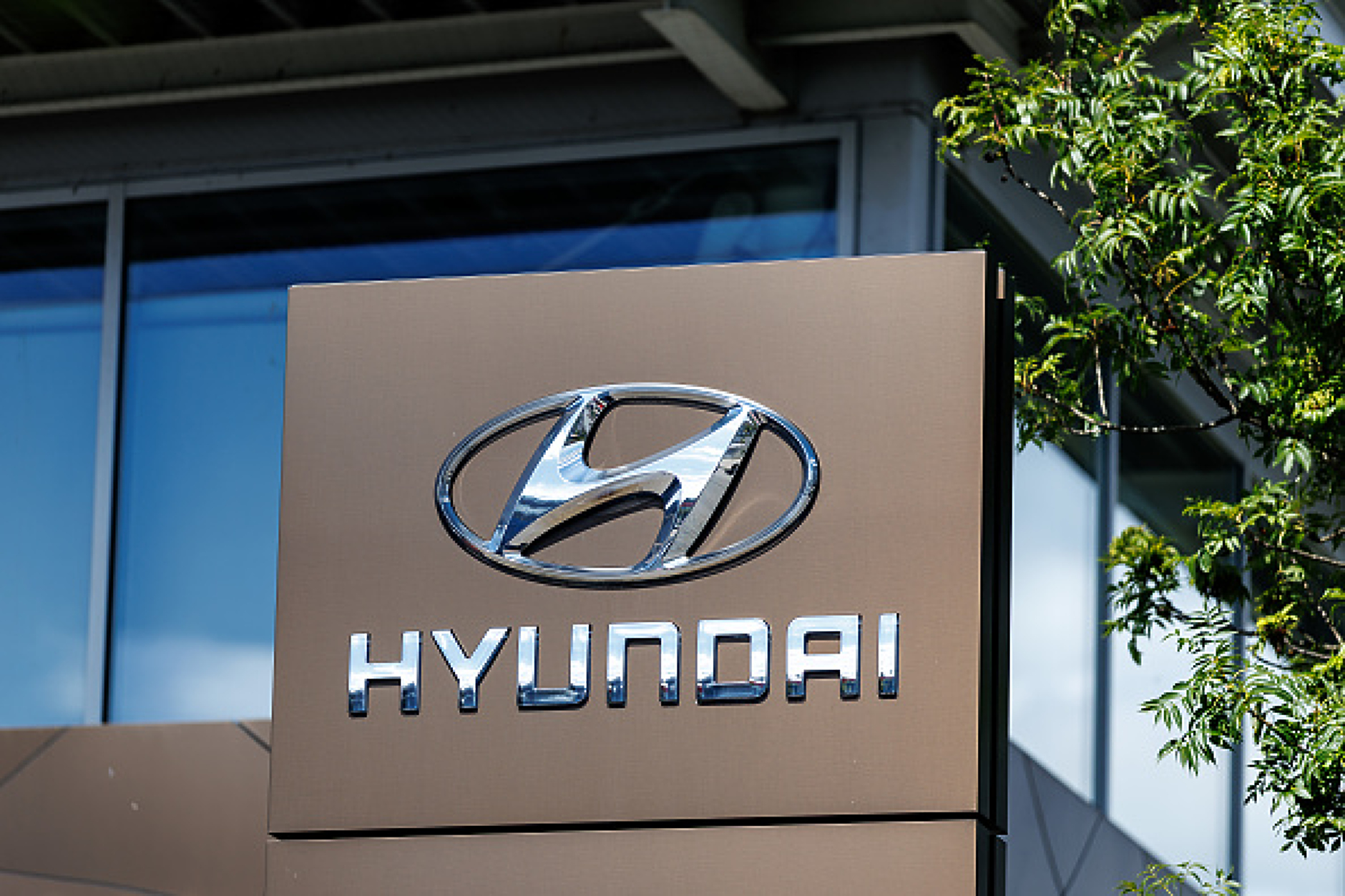 Корпорацията Hyundai Motor пуска 100 нови модела до 2030 г с план за увеличение на капацитета си