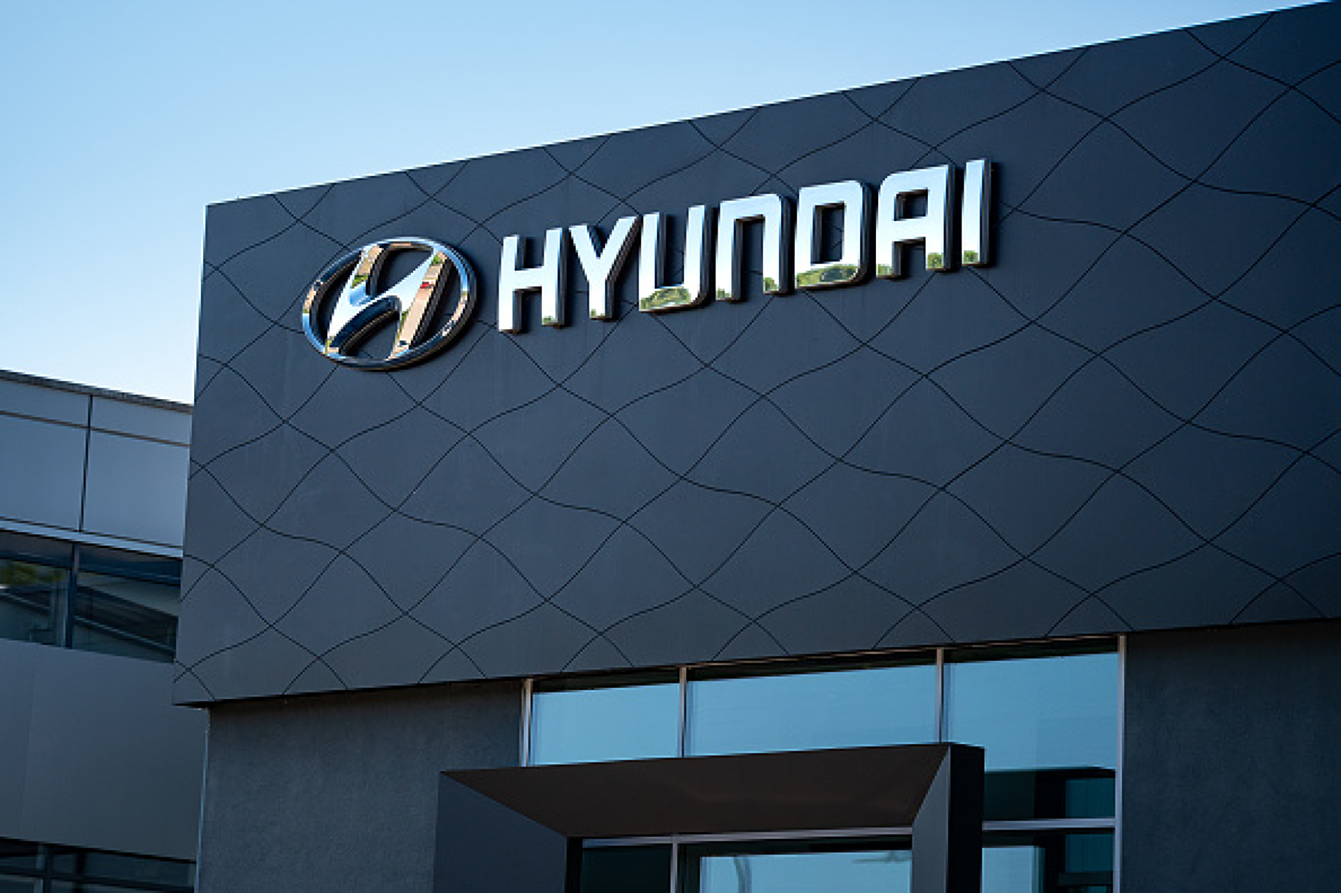 Hyundai постигна споразумение със синдиката си след стачка на 39 000 служители