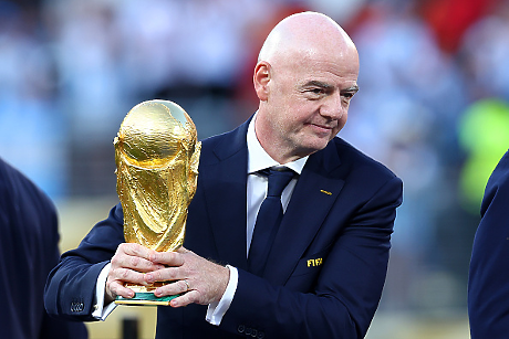 UEFA ще продължи да иска оставката на Инфантино като президент на FIFA