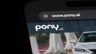 Китайската Pony.ai подготвя над 4000 роботаксита за международните пазари