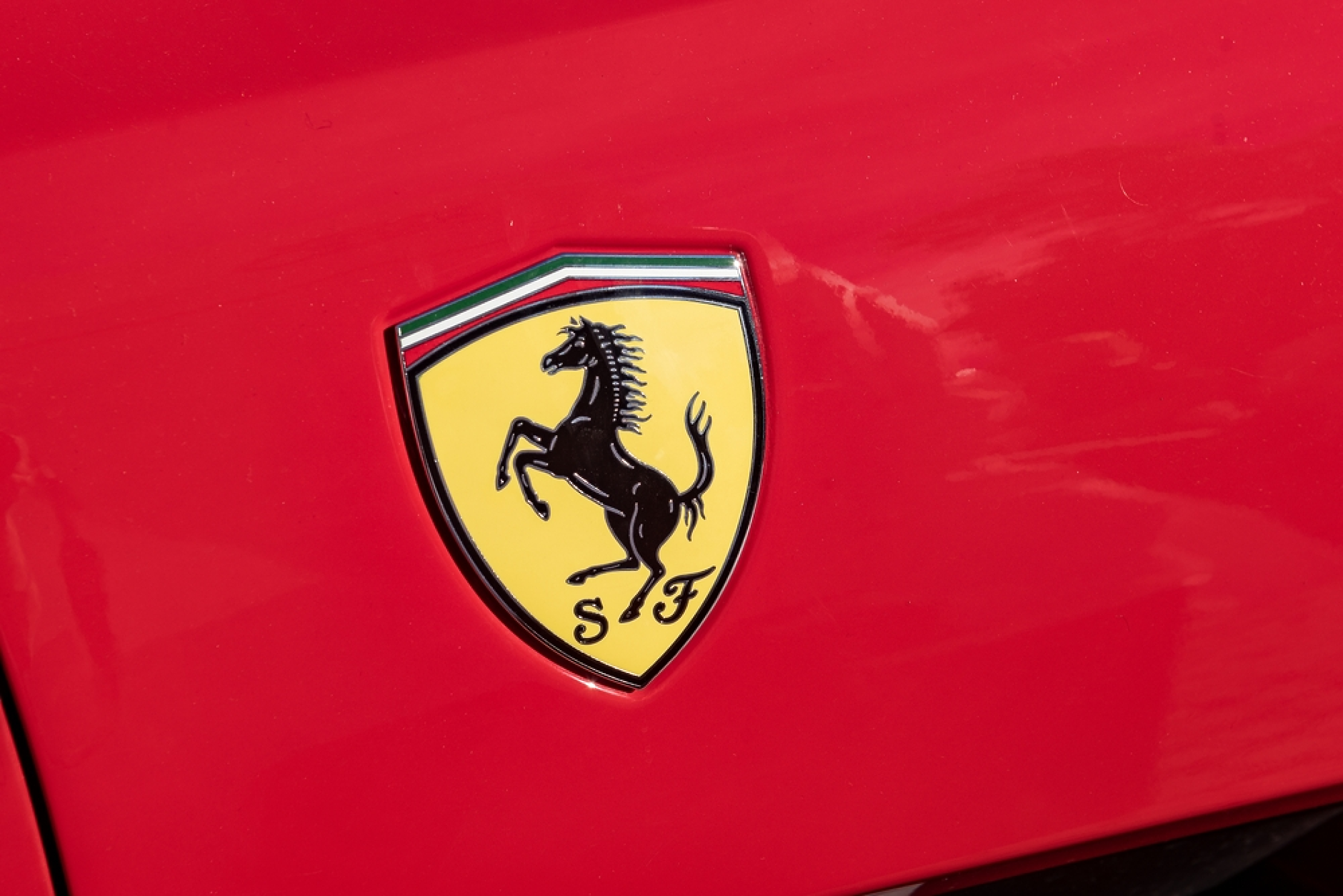 Първият електромобил на Ferrari бе продаден за рекордните 40 млн. долара