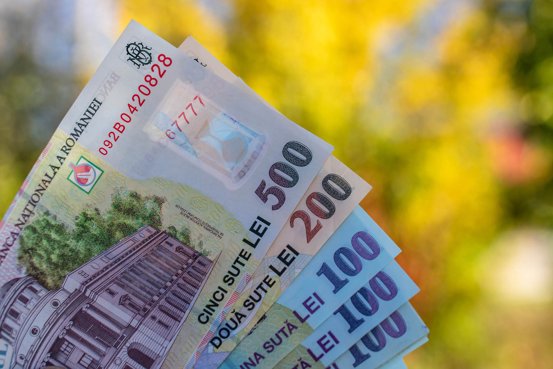 До 7,15% годишна доходност: Румъния привлича спестяванията на гражданите с нови държавни облигации