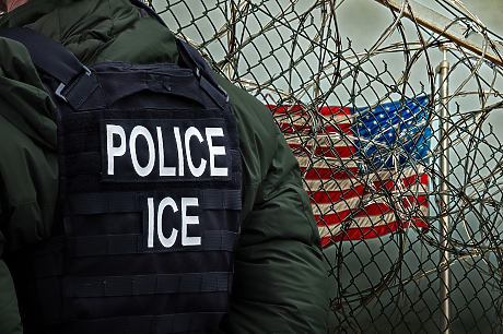 Арестите на ICE достигнаха рекордните близо 50 000 през юли при масовите депортации на Тръмп