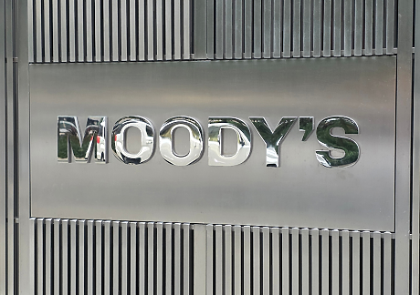 Moody's повиши перспективата на кредитния рейтинг на Гърция на положителна