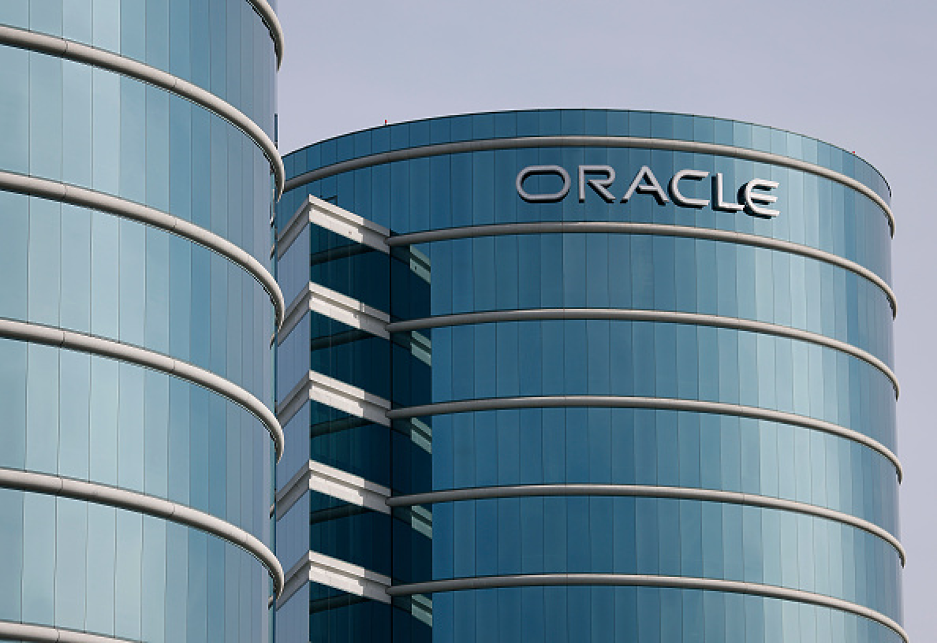 Китайският гигант Тencent подписа договор с Oracle за 7 млрд. долара за аренда на облачни ресурси 