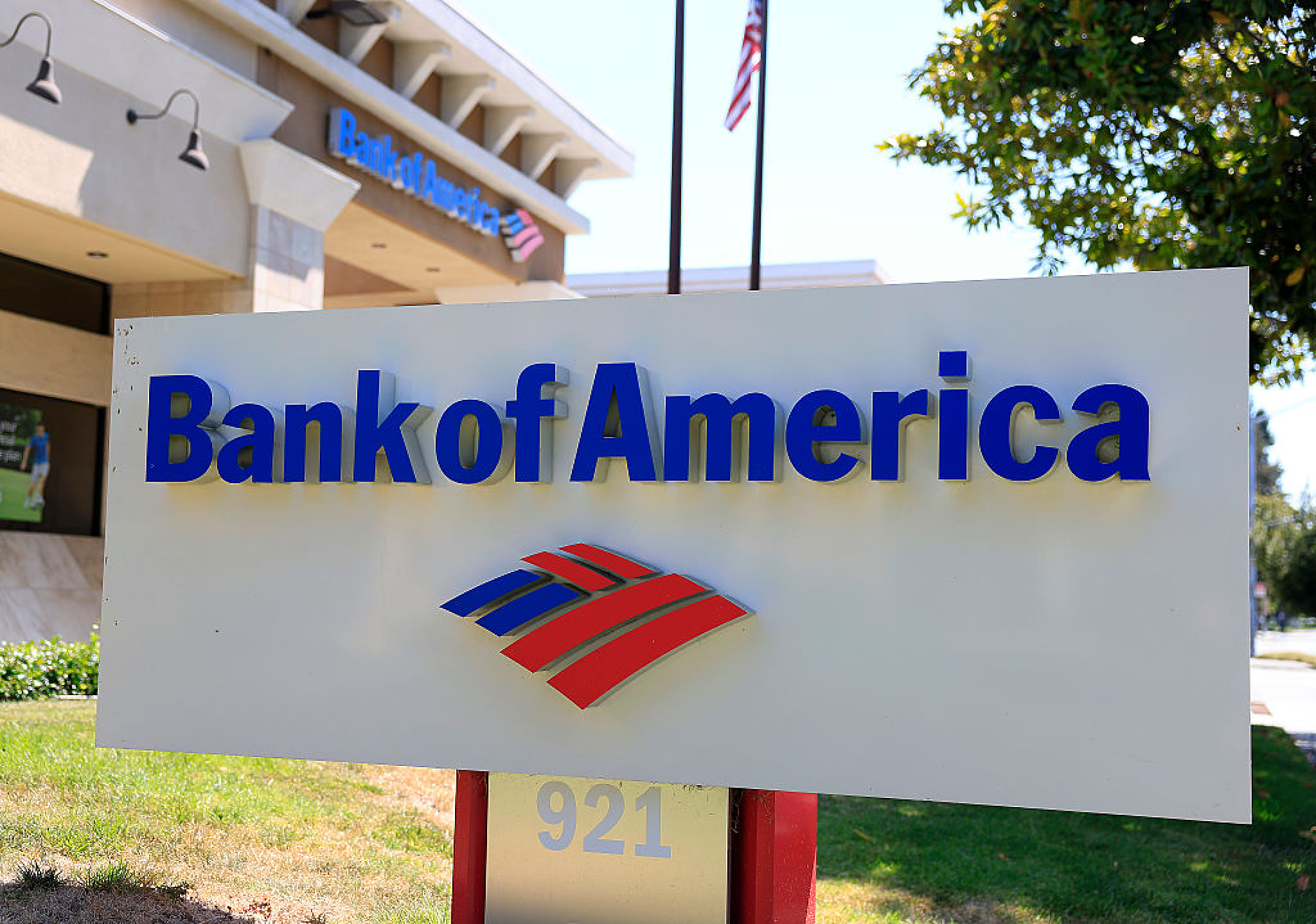 Глобиха Bank of America с 1,2 милиарда долара заради нарушения, свързани с пране на пари