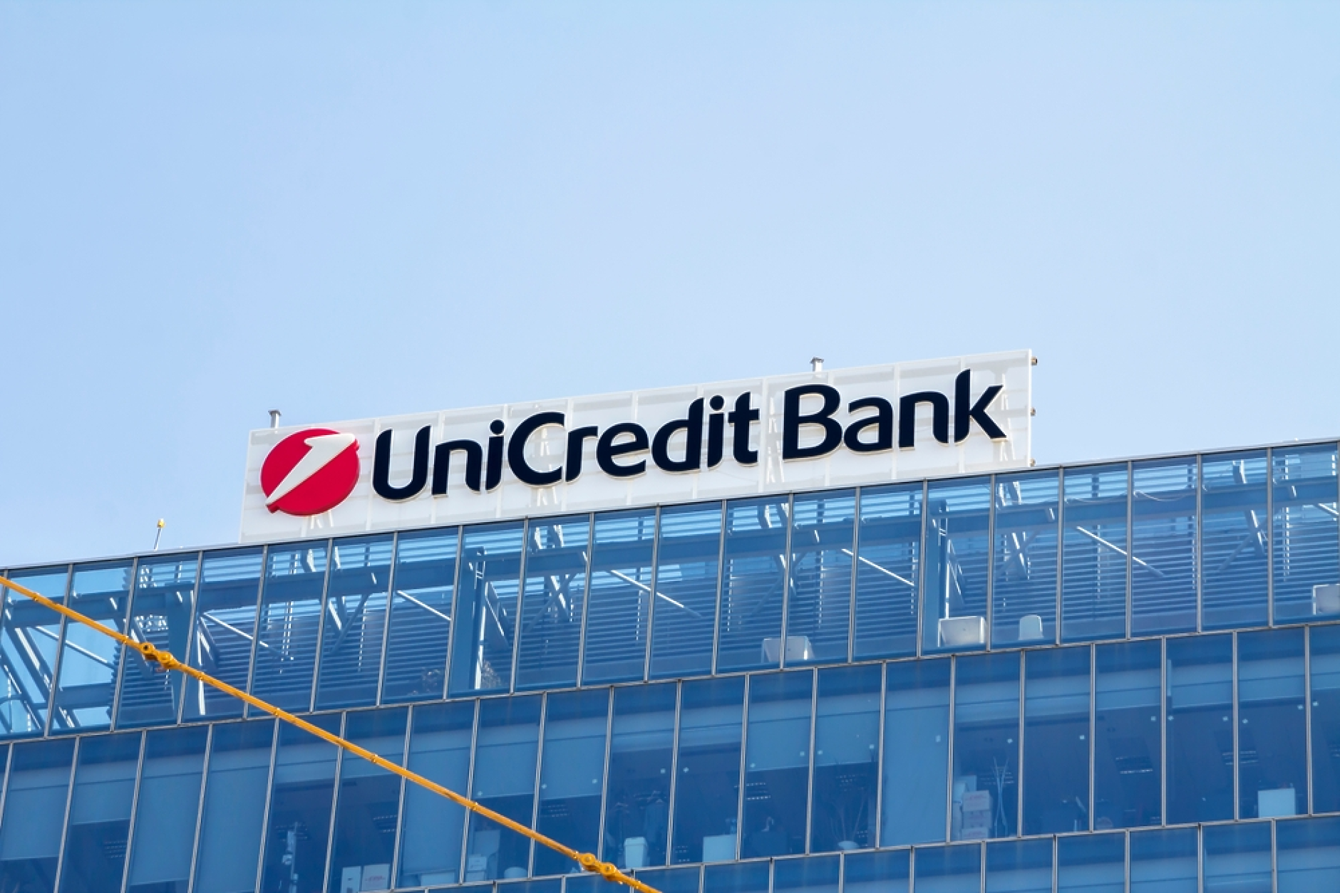 Путин разреши на UniCredit да продаде част от бизнеса си в Русия