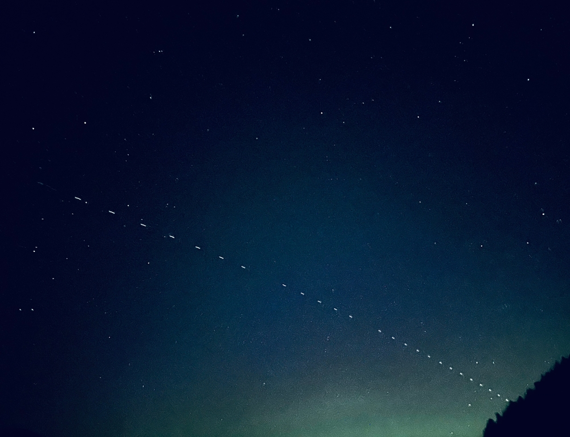 Украйна съобщи за ограничения в Starlink, засегнали военни операции с дронове