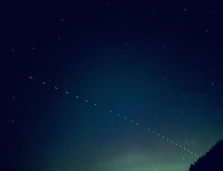 Украйна съобщи за ограничения в Starlink, засегнали военни операции с дронове