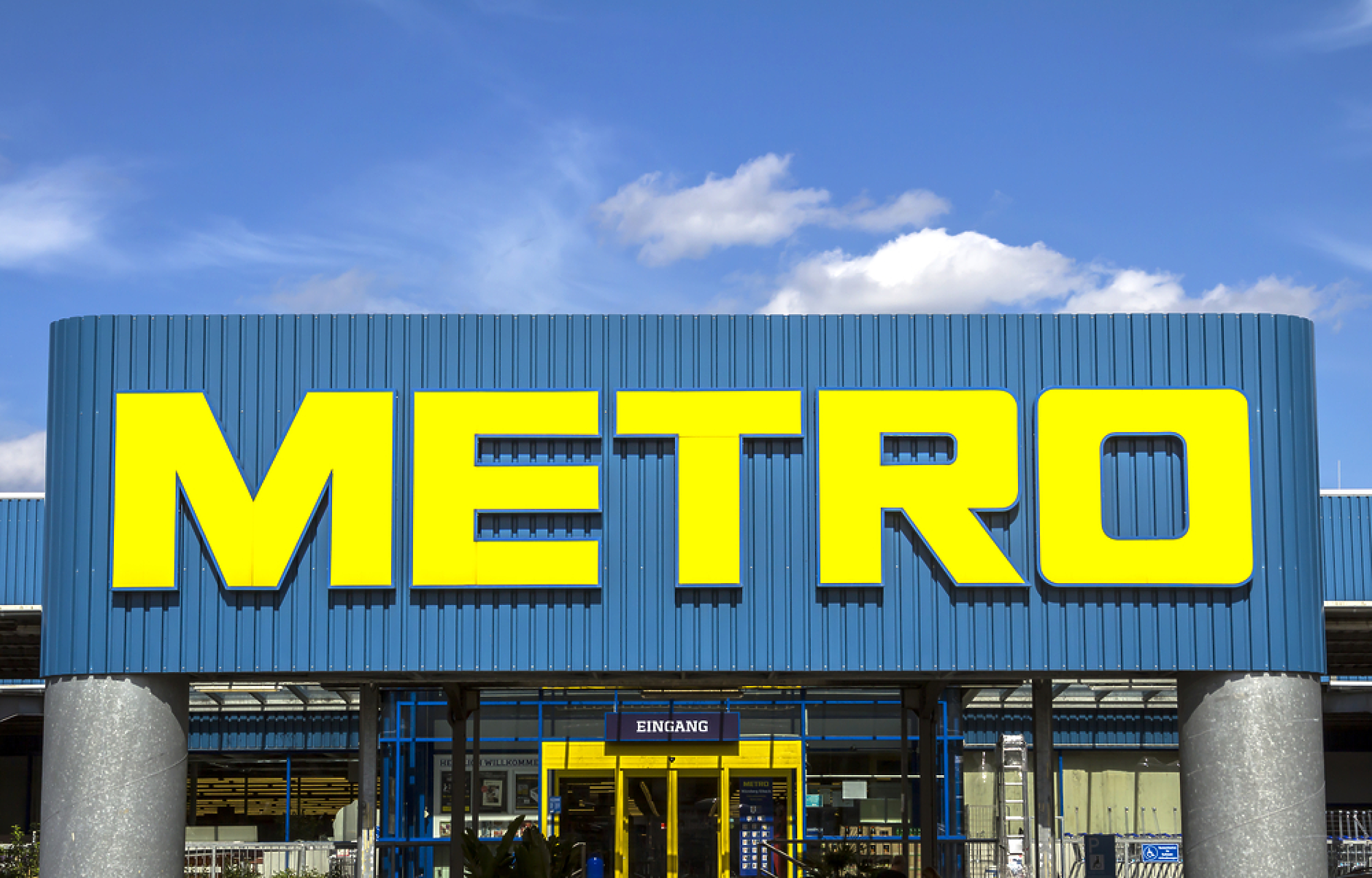 Metro губи контрола над руското си подразделение след указ на Путин