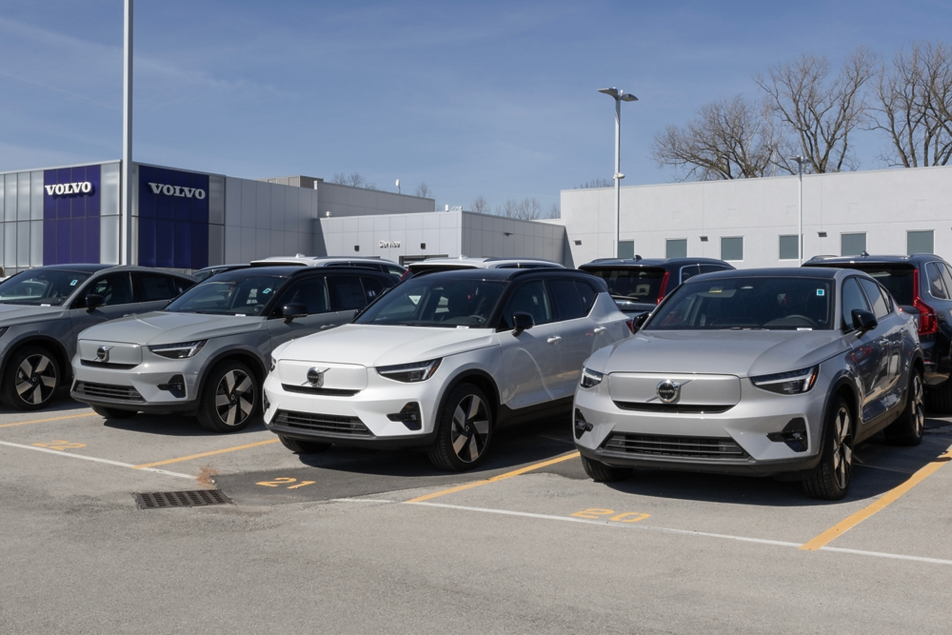 Volvo Cars съкращава 2500 служители след тежко тримесечие и загуба от 373 милиона долара